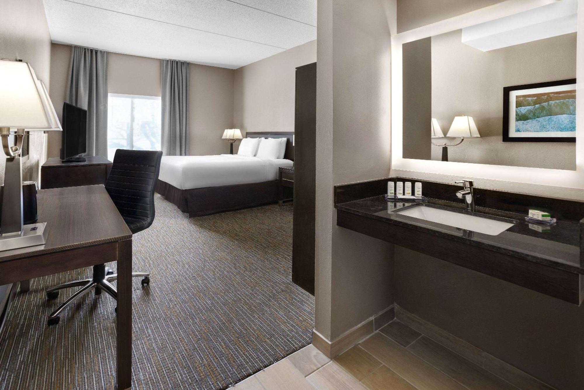 La Quinta Inn & Suites By Wyndham Mooresville Ngoại thất bức ảnh