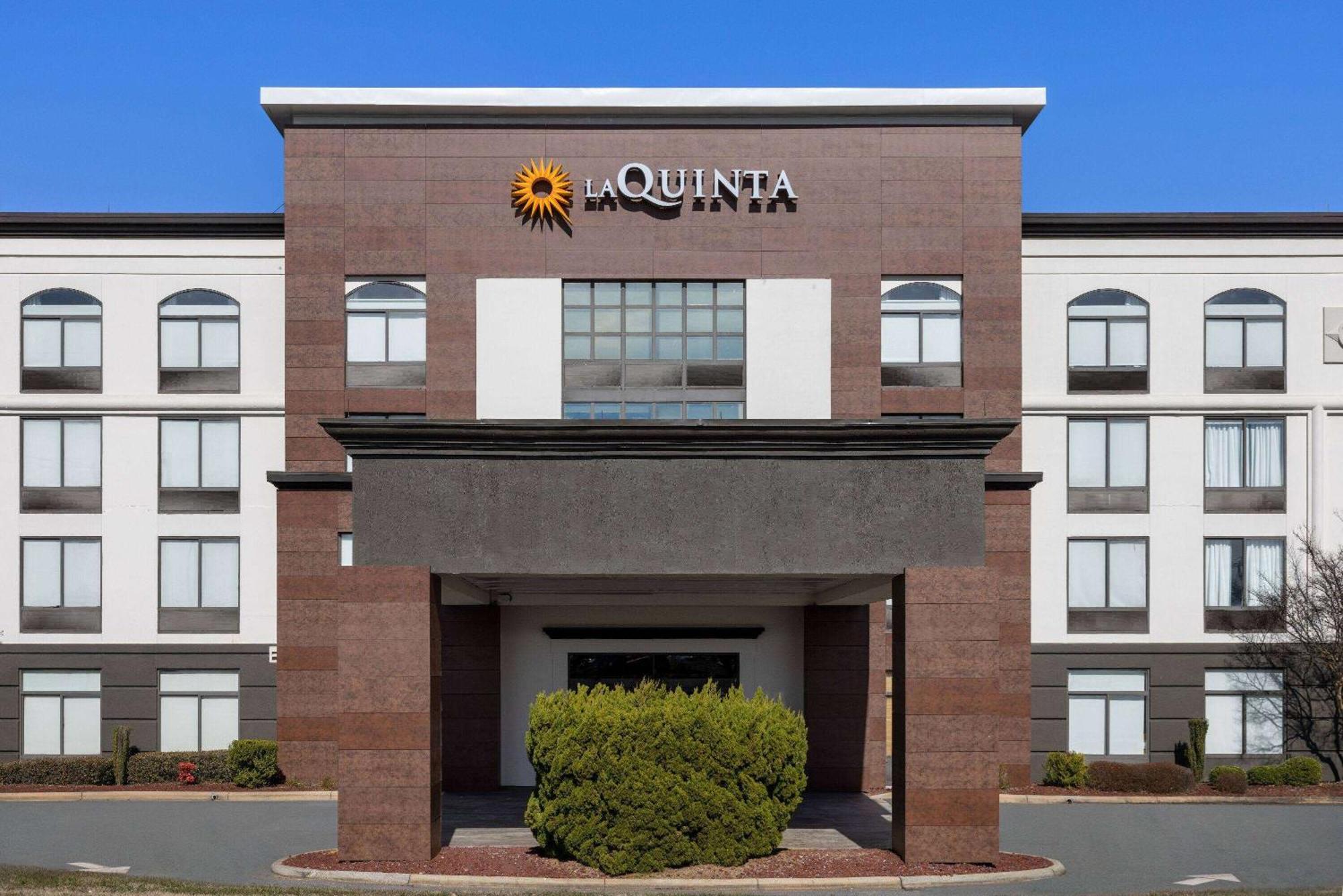 La Quinta Inn & Suites By Wyndham Mooresville Ngoại thất bức ảnh